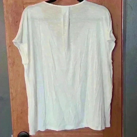 Nine West V-neck Tee - Picture 5 of 5
